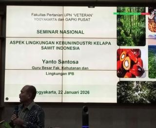 Membaca Ulang Isu Lingkungan dan Peran Strategis Sawit dari Panggung Akademik