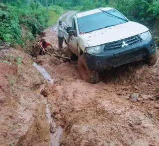 Jalan ke Desa ini Tak Kunjung Dipoles, Warga Merasa Termakan Janji Manis