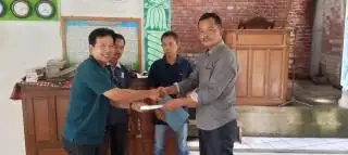 PTPN IV Regional 4 Salurkan TJSL, Bantu Pembangunan Masjid di Batanghari