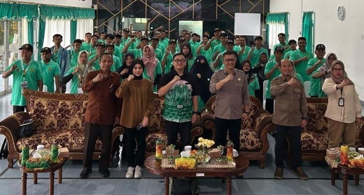 Hadapi Globalisasi dan Digitalisasi, Petani Tanah Bumbu Dapat Pembekalan Teknis Budidaya Sawit