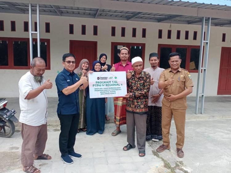 PTPN IV Regional 4 Bangun Ruang Kelas Baru Dukung Akses Pendidikan Keagamaan