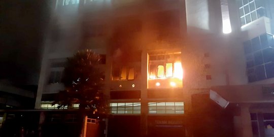 Kebakaran di Kampus Unibraw, Peralatan Laboratorium Rusak