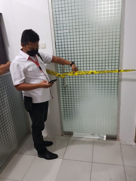 Dalami Kasus 'Bibir Mana Bibir' Kampus UNRI, Ruang Dekan Disegel Polisi