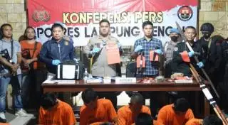 24 Warga Diamankan Bersama Barang Bukti Sajam dan Sabu-sabu