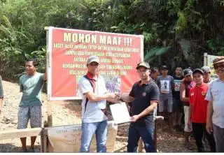 Laksanakan Kesepakatan, Warga Buka Blokade Jalan Perusahaan