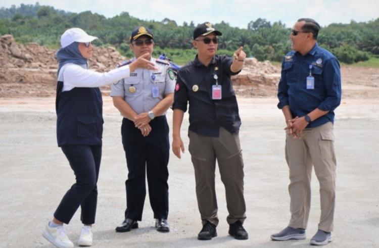 Target Diresmikan Tahun Depan, Masih Ada Jalan Angkutan Sawit di Bandara Singkawang