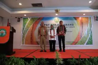 Pemprov Apresiasi Komitmen Gapki Kalbar, Sekda Sebut CSR dan Bantuan Fasilitas Bangunan
