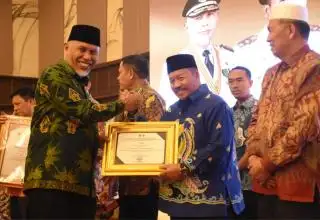 Kebun Sawit Bebas Pekerja Anak, Bupati dan Perusahaan Diganjar dengan ini