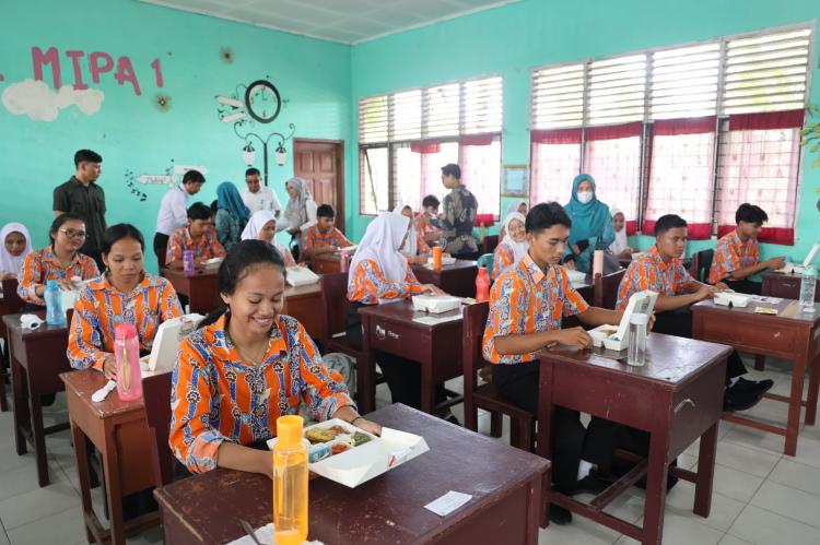 PTPN IV PalmCo Usung Makan Bergizi Gratis di Sumatera dan Kalimantan