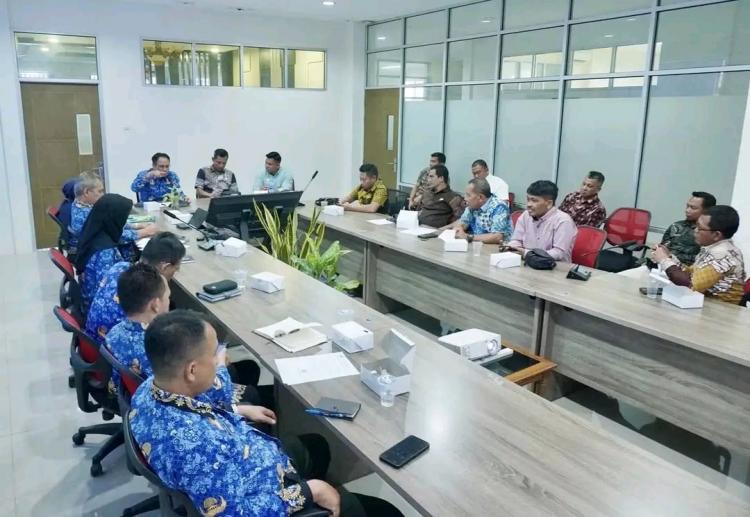 Dana Talangan Kebun Plasma Bebani Petani Sawit, DPRD Ketapang Minta Masukan Disbunak Kalbar