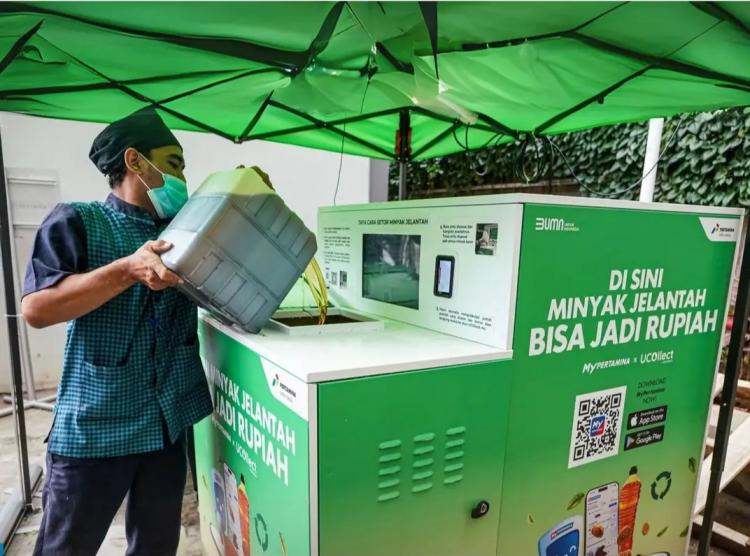 Jangan Dibuang! Pertamina Beli Minyak Jelantah Rp 6.000/Liter untuk Bahan Bakar Pesawat