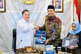 Bupati Inhu Dorong Komoditi Sawit Masuk Agenda Hilirisasi Nasional