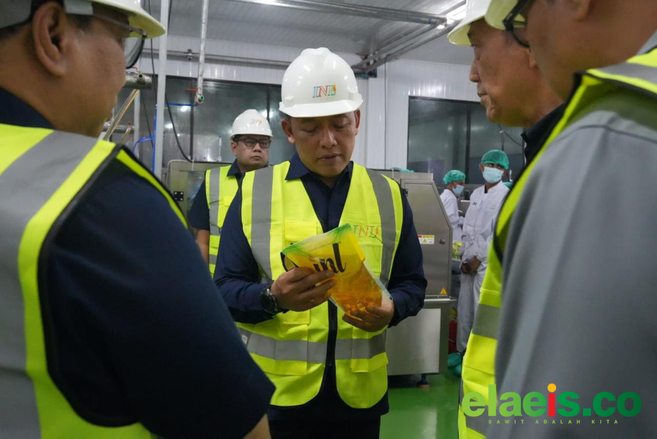PTPN IV PalmCo Operasikan Fasilitas Pengemasan Minyak Goreng di Surabaya, Distribusi ke Indonesia Timur Lebih Cepat - PTPN IV PalmCo melalui PT Industri Nabati Lestari mengoperasikan fasilitas pengemasan minyak goreng di Surabaya untuk mempercepat distribusi ke Indonesia Timur dan menekan biaya logistik hingga 40 per