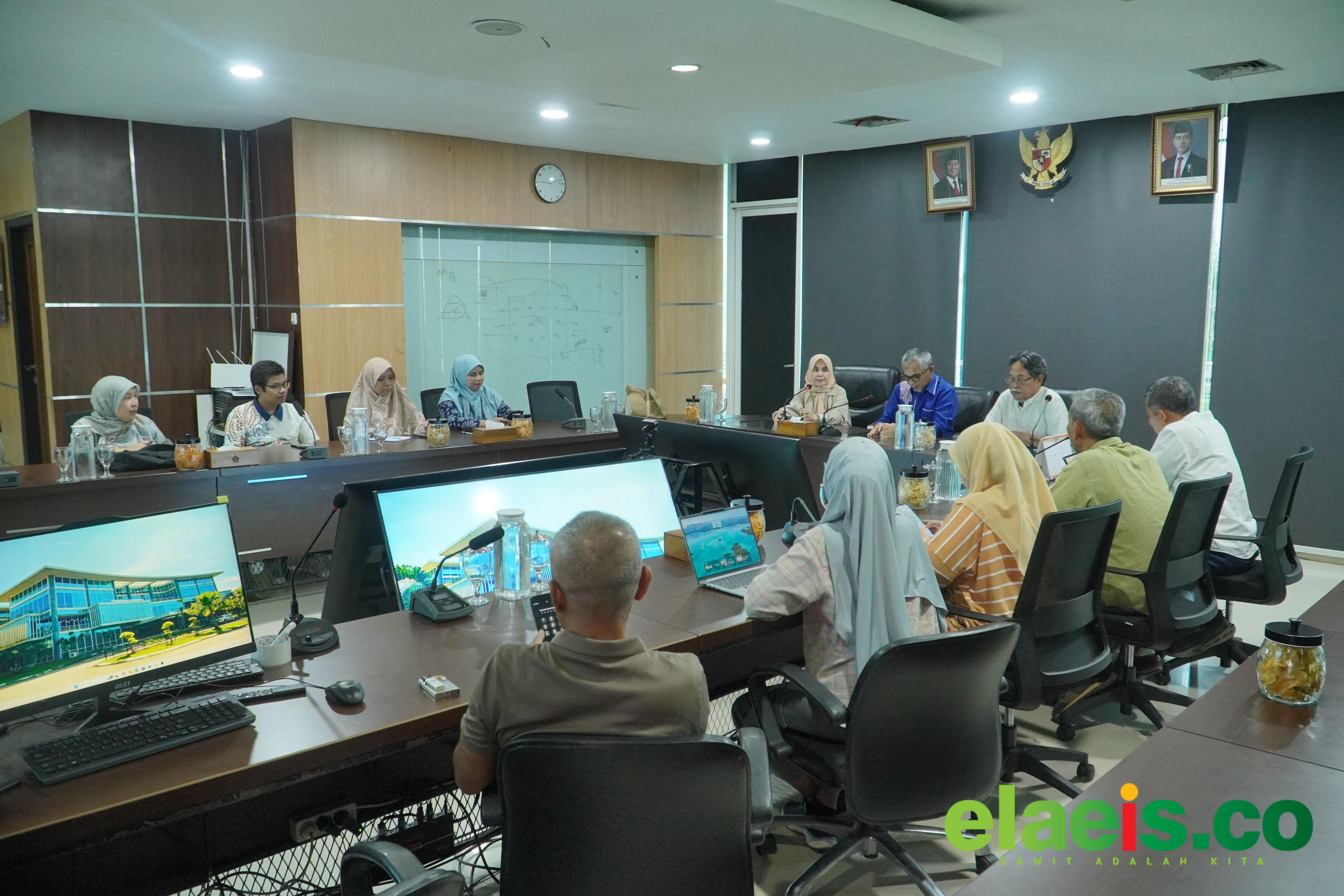 UNJA Jajaki Kerja Sama Agroindustri dengan PTPN IV Regional IV untuk Dukung Swasembada Pangan - Universitas Jambi melalui Program Studi Agroindustri menjajaki kerja sama dengan PTPN IV Regional IV Jambi-Sumbar di bidang pendidikan, penelitian, dan pengabdian masyarakat guna mendukung swasembada