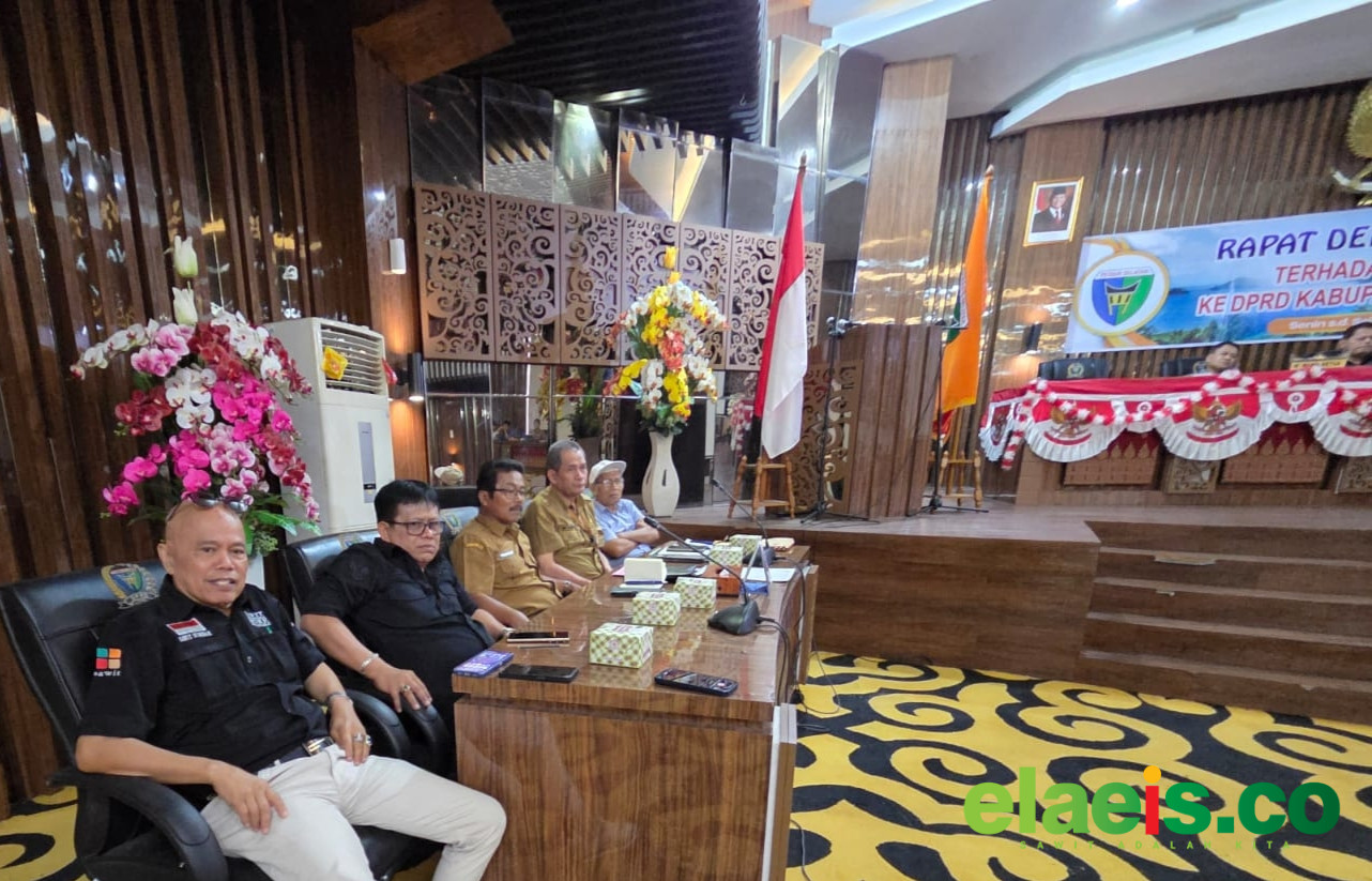 Apkasindo Dukung Pembentukan Tim Khusus - Asosiasi Petani Kelapa Sawit Indonesia (Apkasindo) Sumatera Barat (Sumbar) mengaku mendukung hadirnya tim khusus untuk menelusuri penyebab rendahnya harga kelapa sawit di Kabupaten Pesisir Selatan (Pe