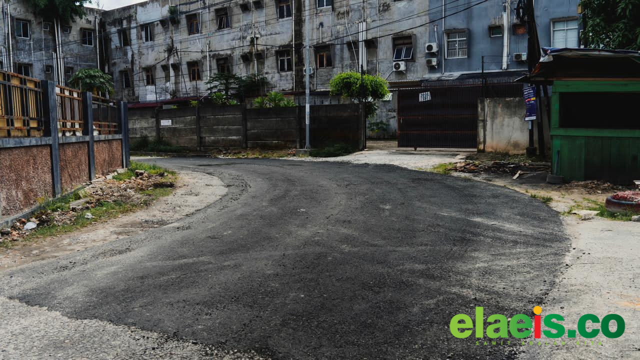 Perbaikan Jalan Jadi Hadiah PTPN IV Regional III di HUT Pekanbaru ke-242 - Pekanbaru, kota terbesar di Provinsi Riau baru saja merayakan ulang tahun ke-242, 23 Juni 2026 kemarin. Di bawah pemerintahan Walikota Agung Nugroho, kota sentra perdagangan dan jasa tersebut terus be