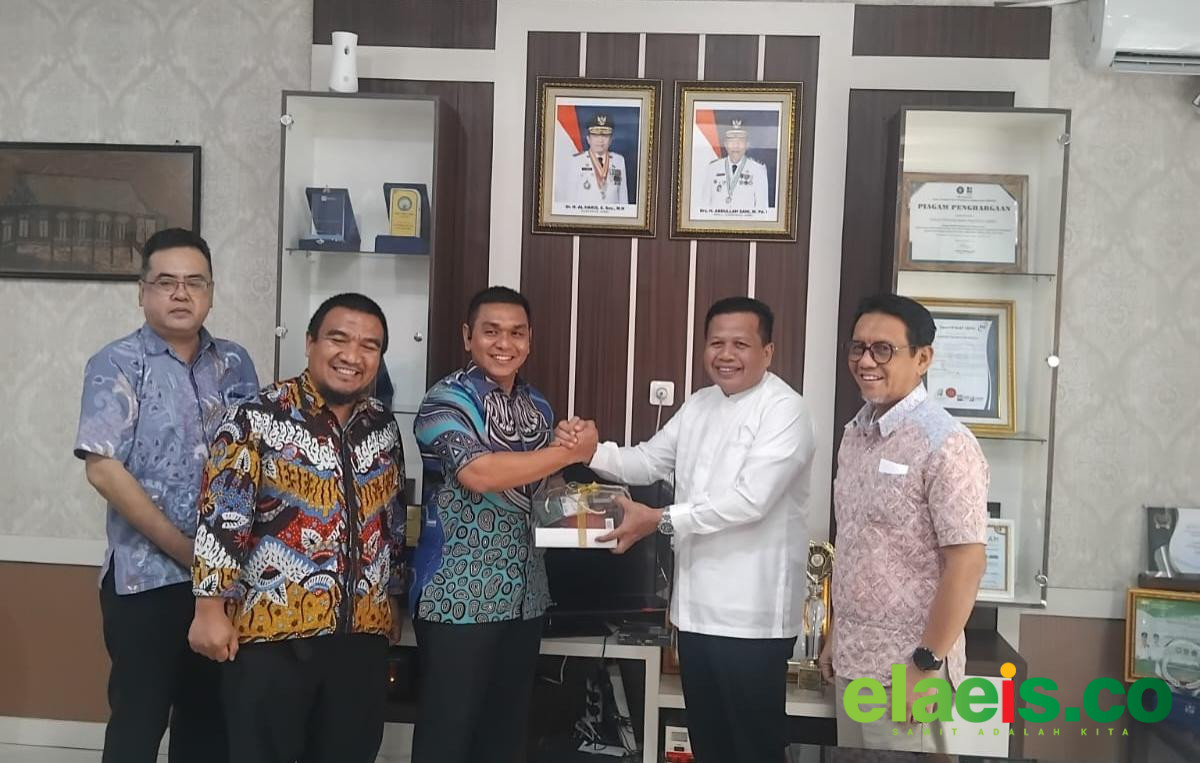 PTPN IV Regional IV dan Dinas Perkebunan Jambi Perkuat Sinergi Antisipasi Karhutla - PTPN IV Regional IV Jambi-Sumbar memperkuat sinergi dengan Dinas Perkebunan Jambi untuk mengantisipasi Kebakaran Hutan dan Lahan (Karhutla) menghadapi musim kemarau.