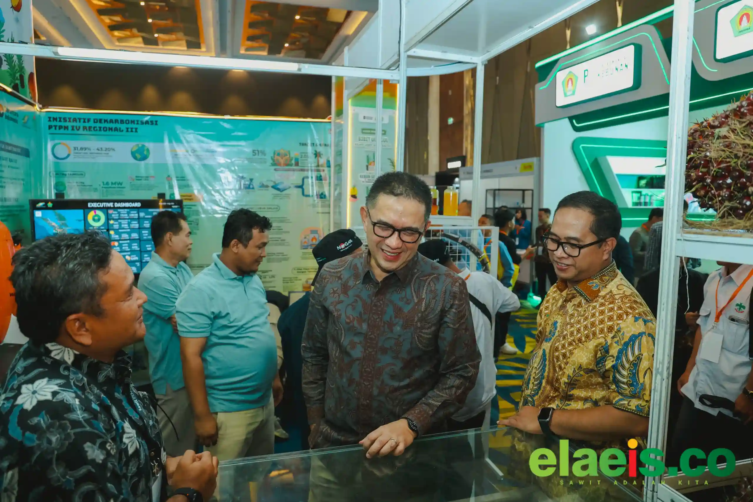 Pengunjung Sawit Indonesia Expo Padati Booth PTPN IV PalmCo