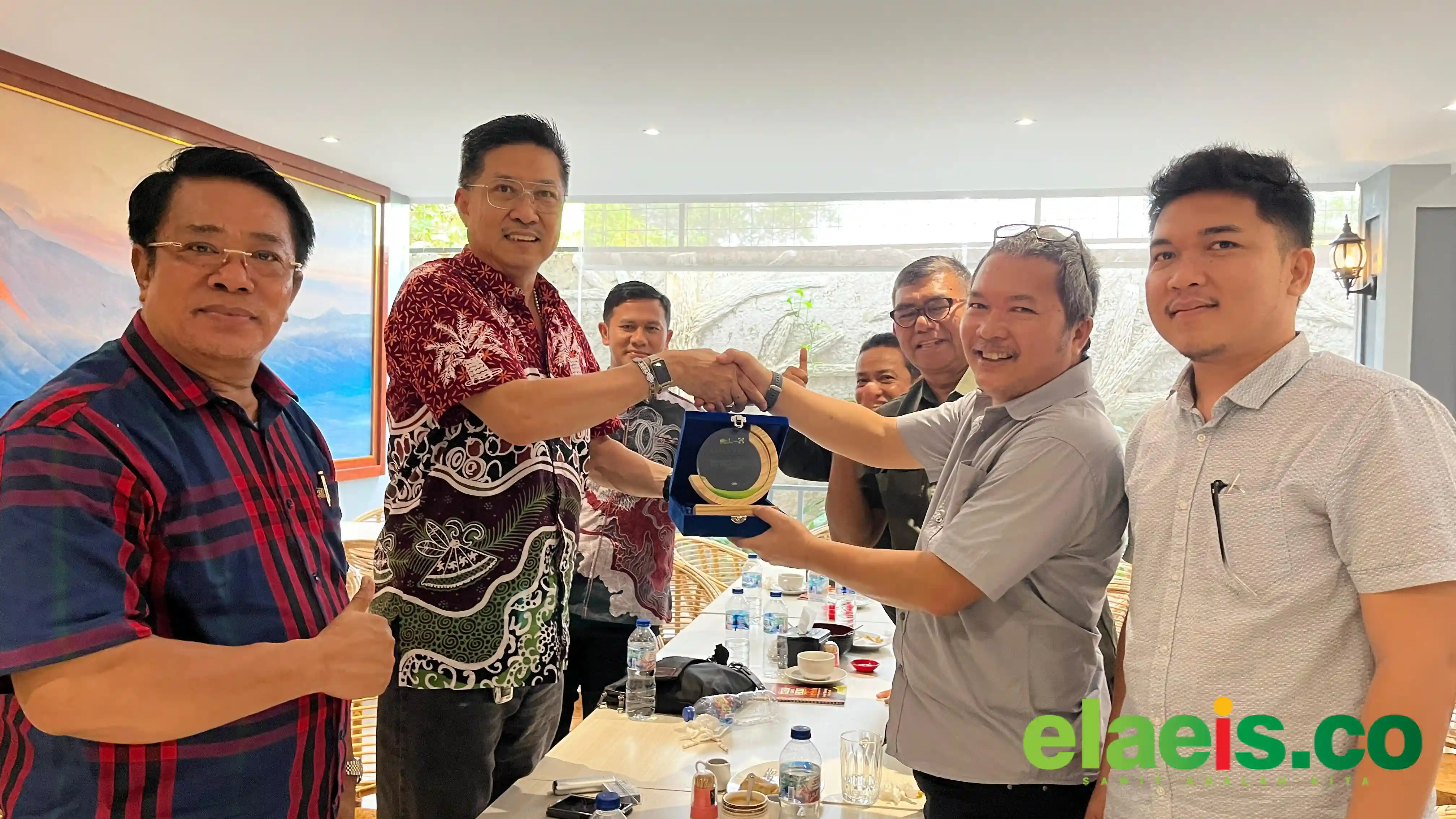 Perkuat Sinergi, EMG Jalin Silaturahmi dengan GAPKI Riau