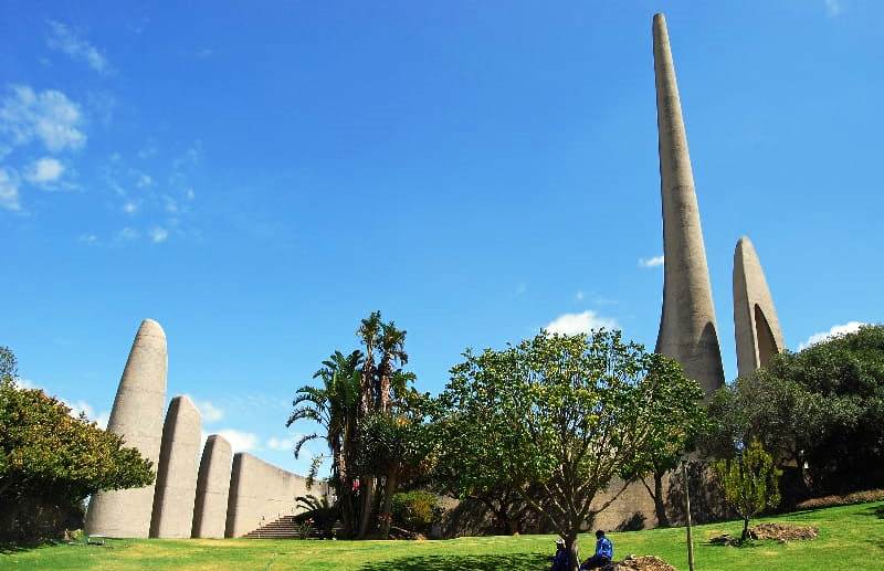 Monumen Bahasa