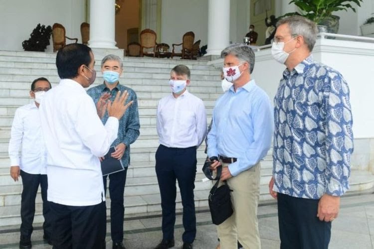 Jokowi Akan Paksa Perusahaan Sawit dan Tambang Punya Pesemaian Bibit